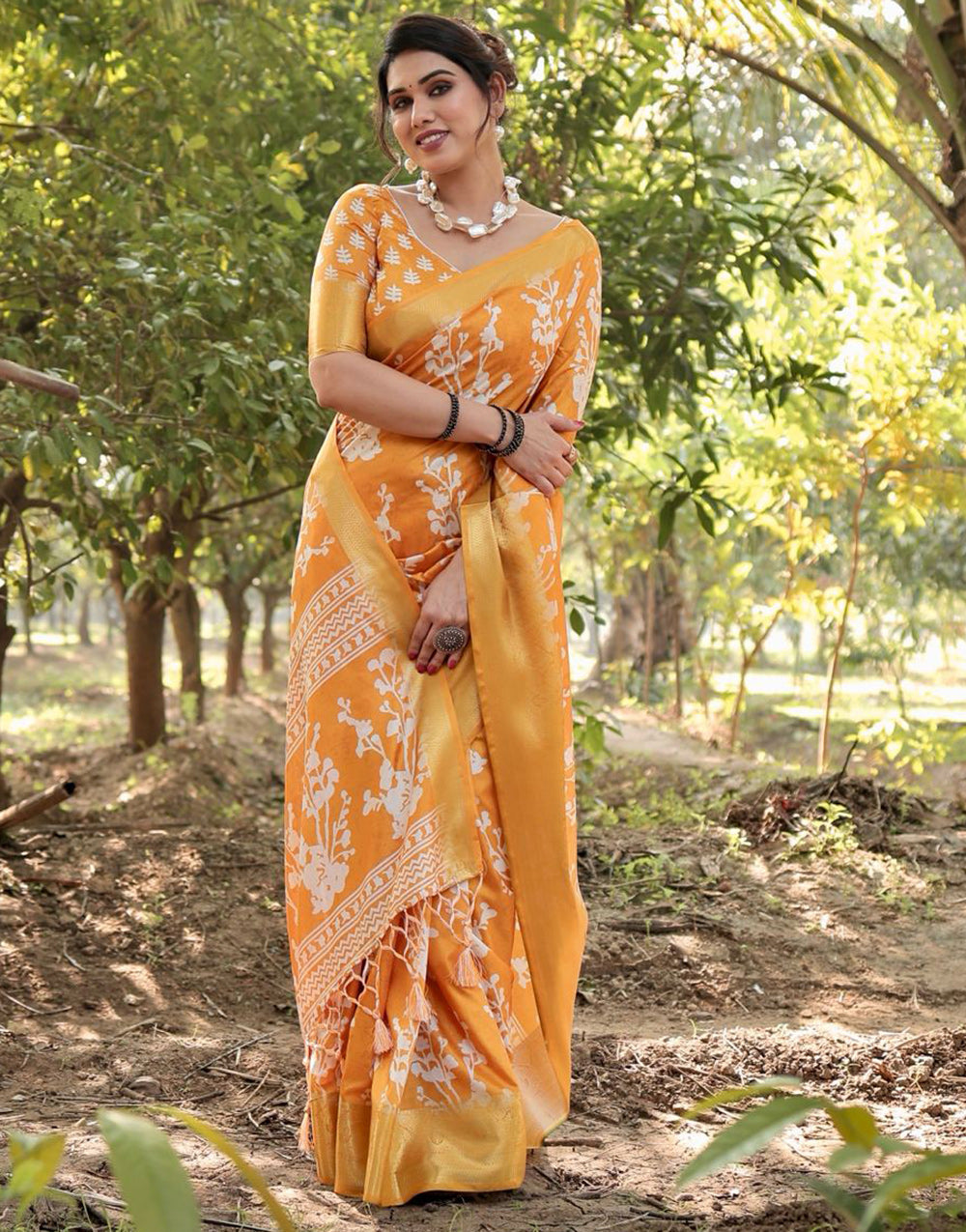 Yellow Silk Saree With Digital Printed Work