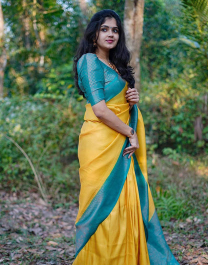 Yellow & Filozi Banarasi Silk Saree With Zari Weaving Work