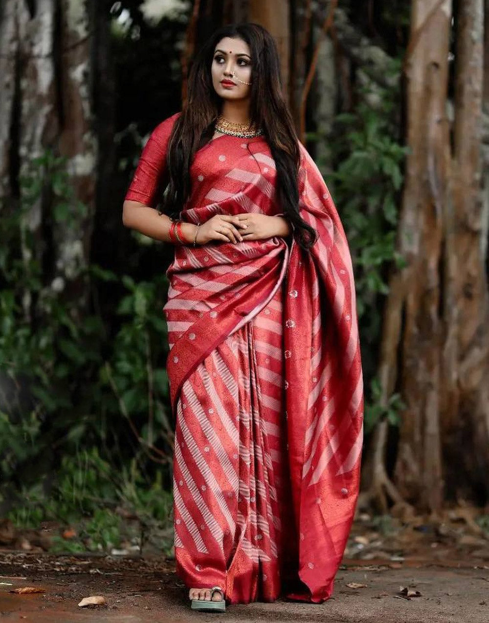 Maroon Banarasi Silk Saree With Jacquard Work