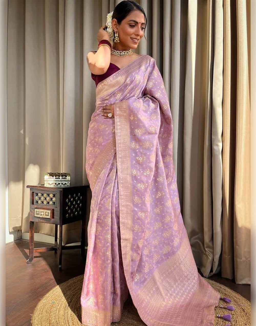 Lavender Banarasi Soft Silk Saree With Zari Weaving Work