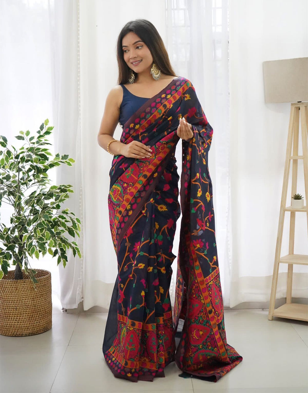 Black Banarasi Silk Saree With Kashmiri Weaving Work