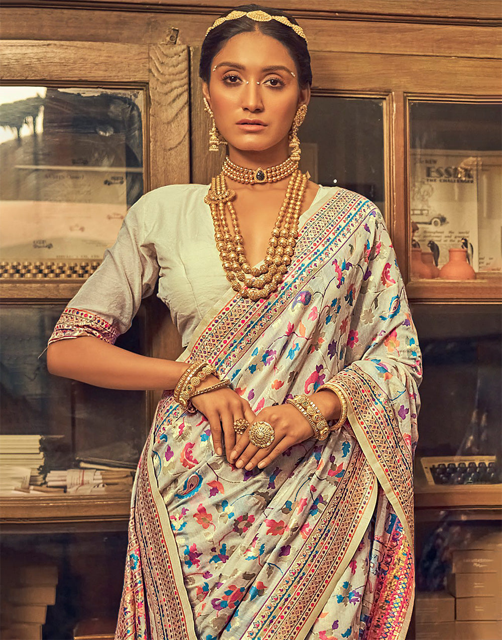 White Kashmiri Weaving Silk Saree