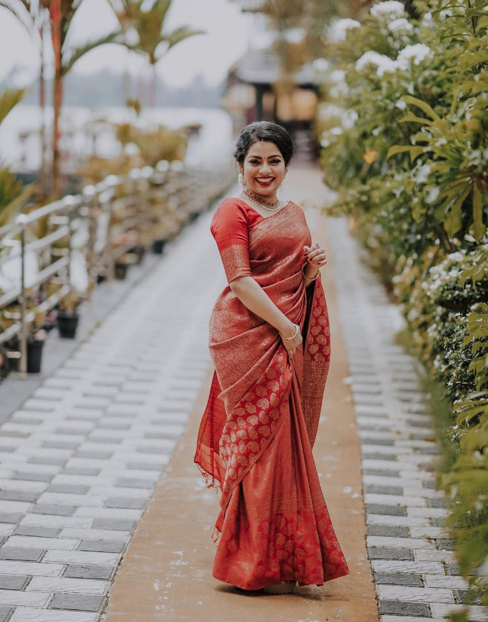 Red Banarasi Silk Saree With Zari Weaving Work