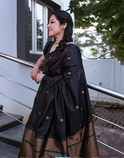 Black Banarasi Silk Saree With Zari Weaving Work