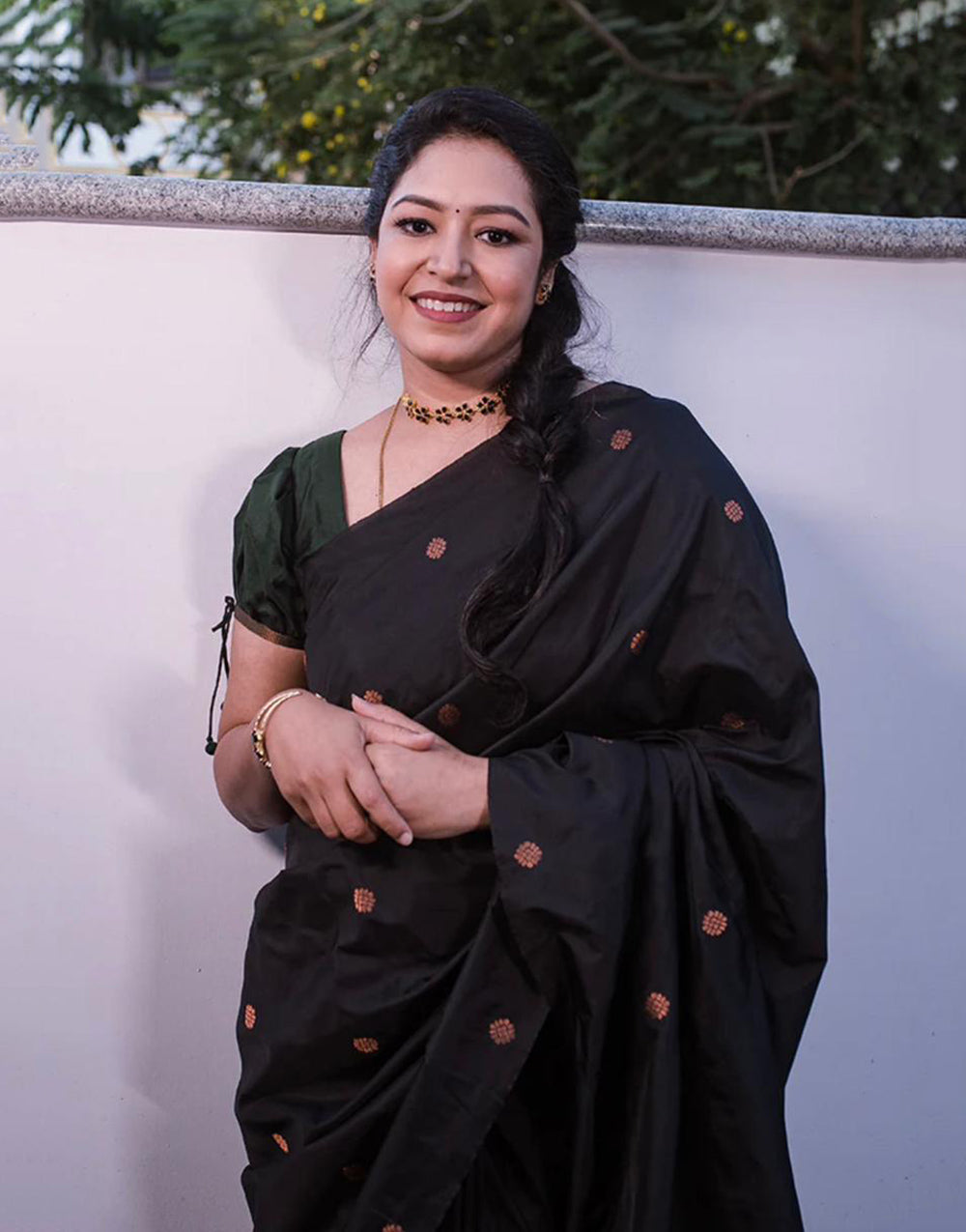 Black Banarasi Silk Saree With Zari Weaving Work