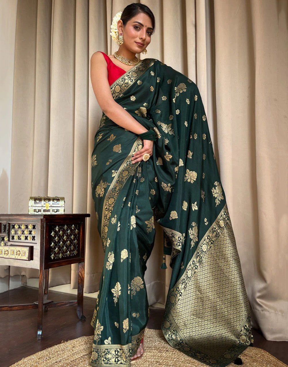 Dark Green Banarasi Silk Saree With Zari Weaving Work