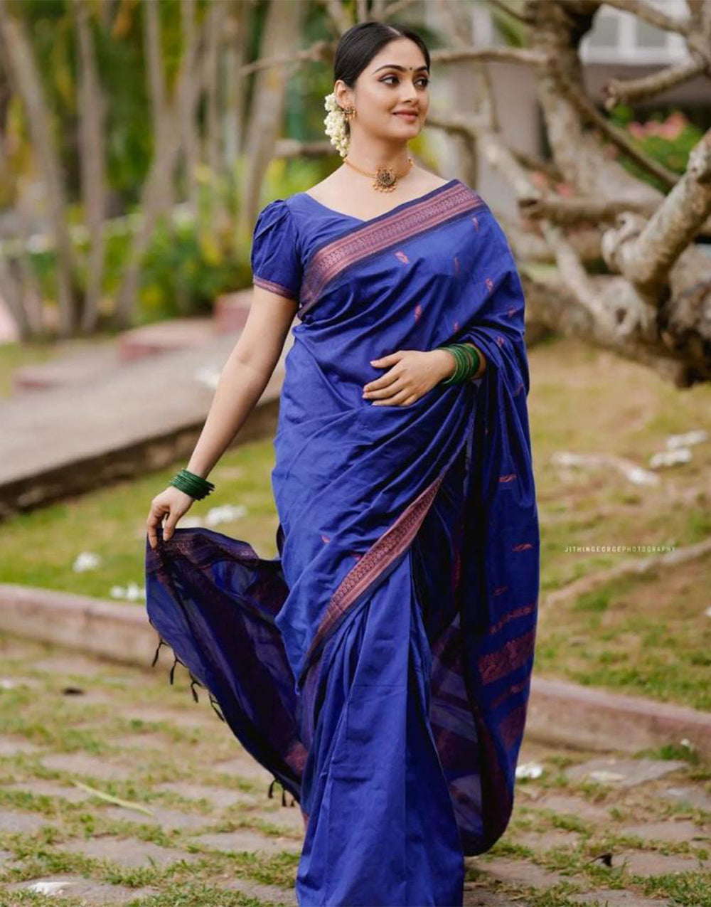 Navy Blue Banarasi Soft Silk Saree With Weaving Work