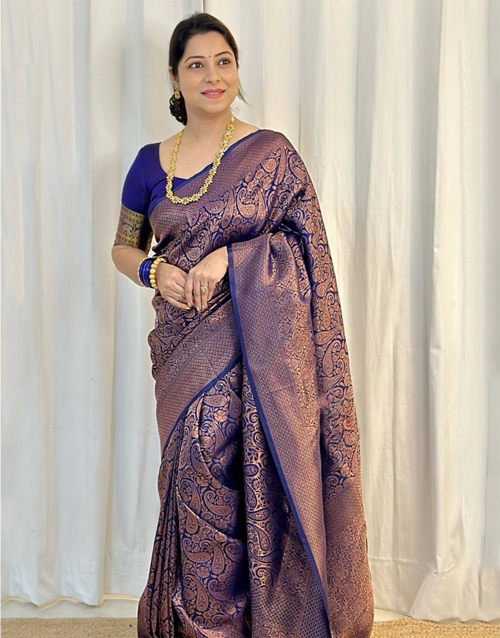 Blue Banarasi Soft Silk Saree With Weaving Work
