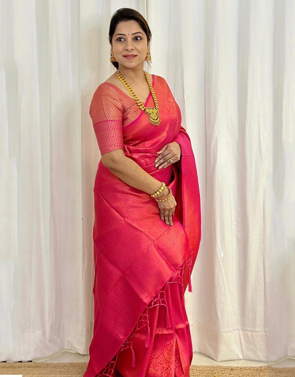 Pink Banarasi Soft Silk Saree With Weaving Work