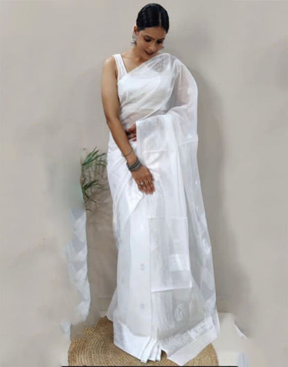 White Cotton Silk Saree With Weaving Work