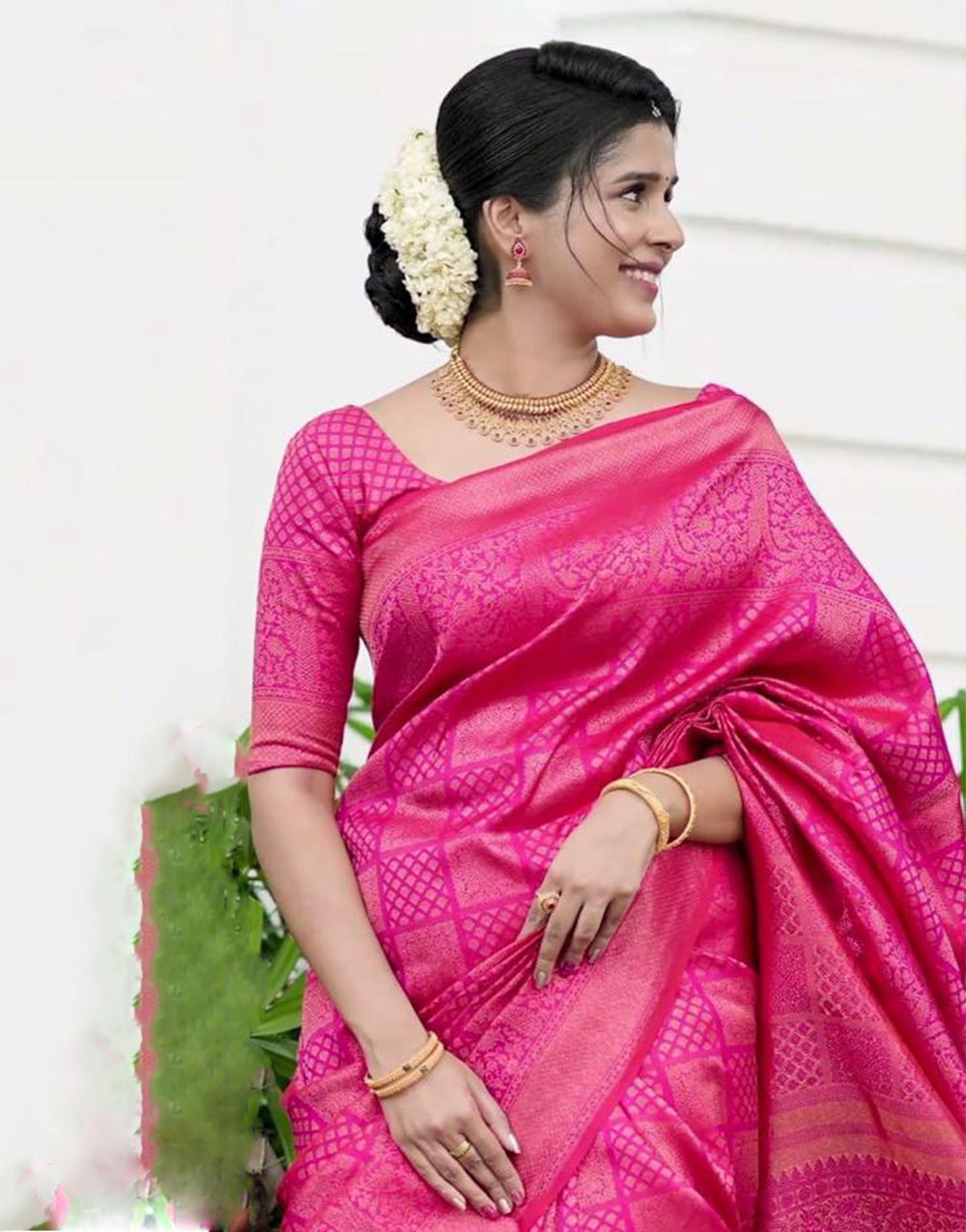 Rani Pink Banarasi Silk Saree With Zari Weaving work