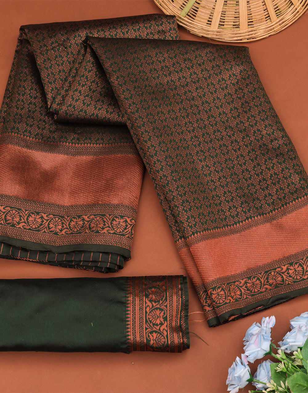 Hunter Green Banarasi Silk Saree With Weaving Work