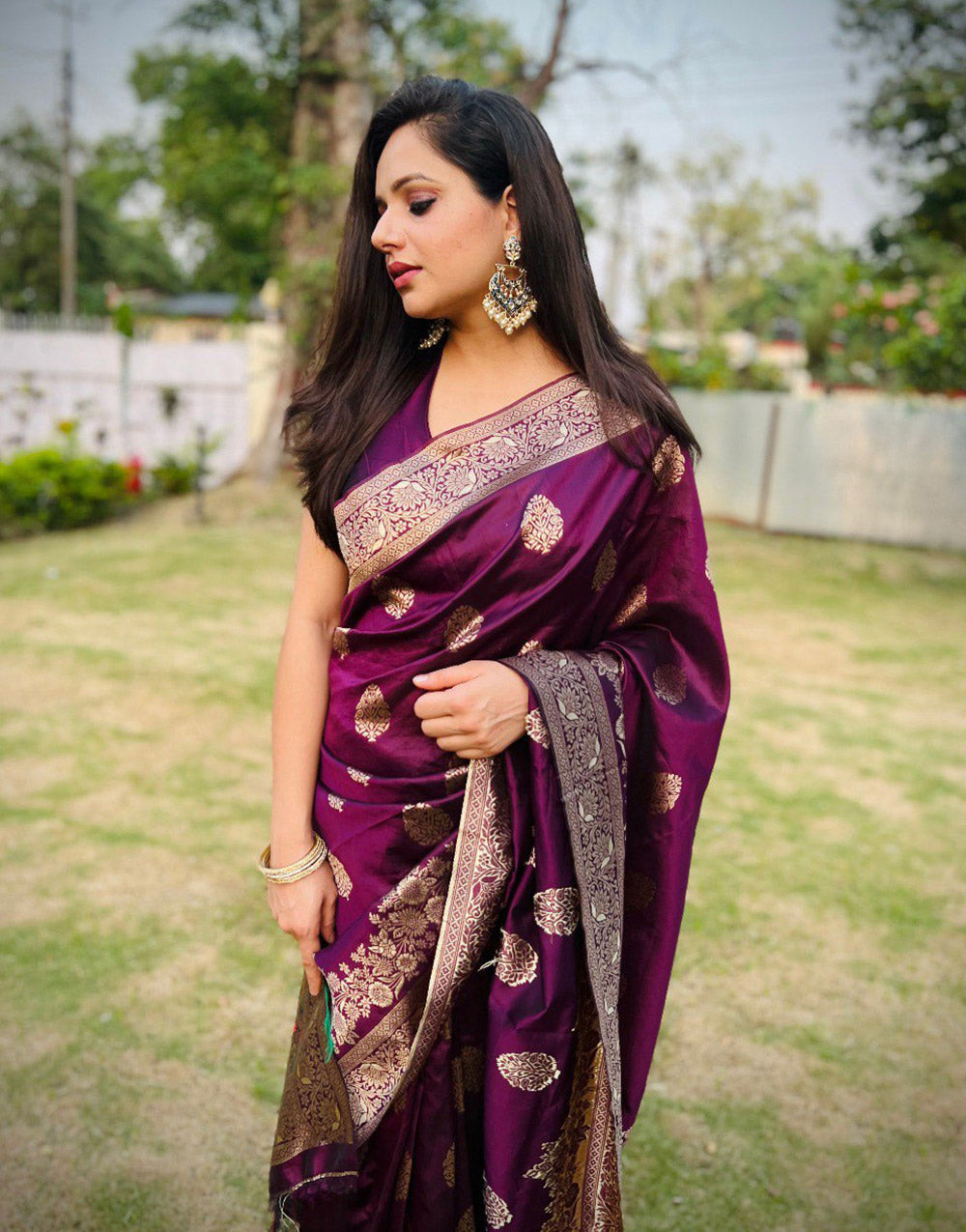 Wine Banarasi Silk Saree With Zari Weaving Work