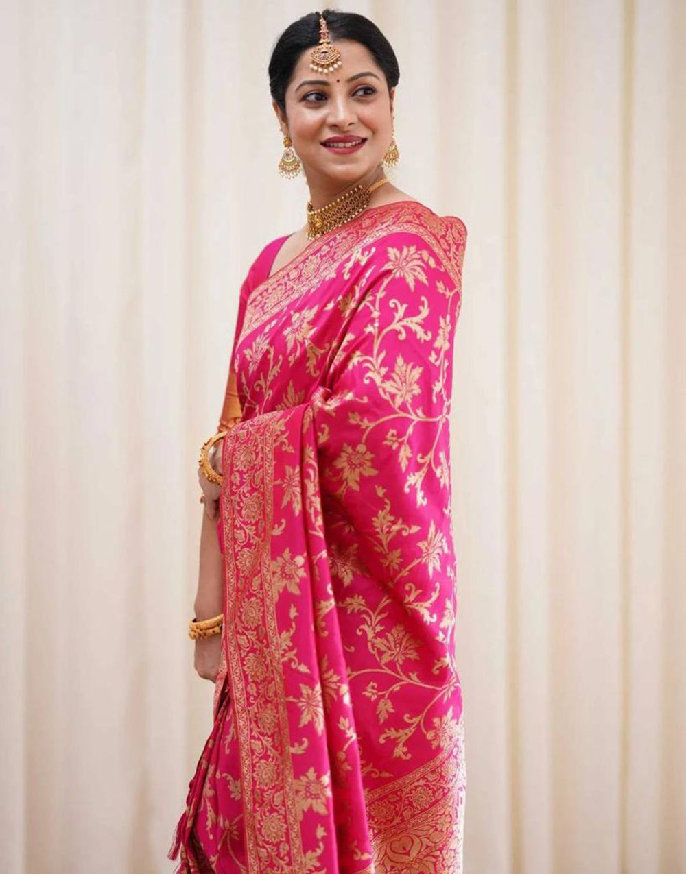 Pink Banarasi Silk Saree With Zari Weaving Work