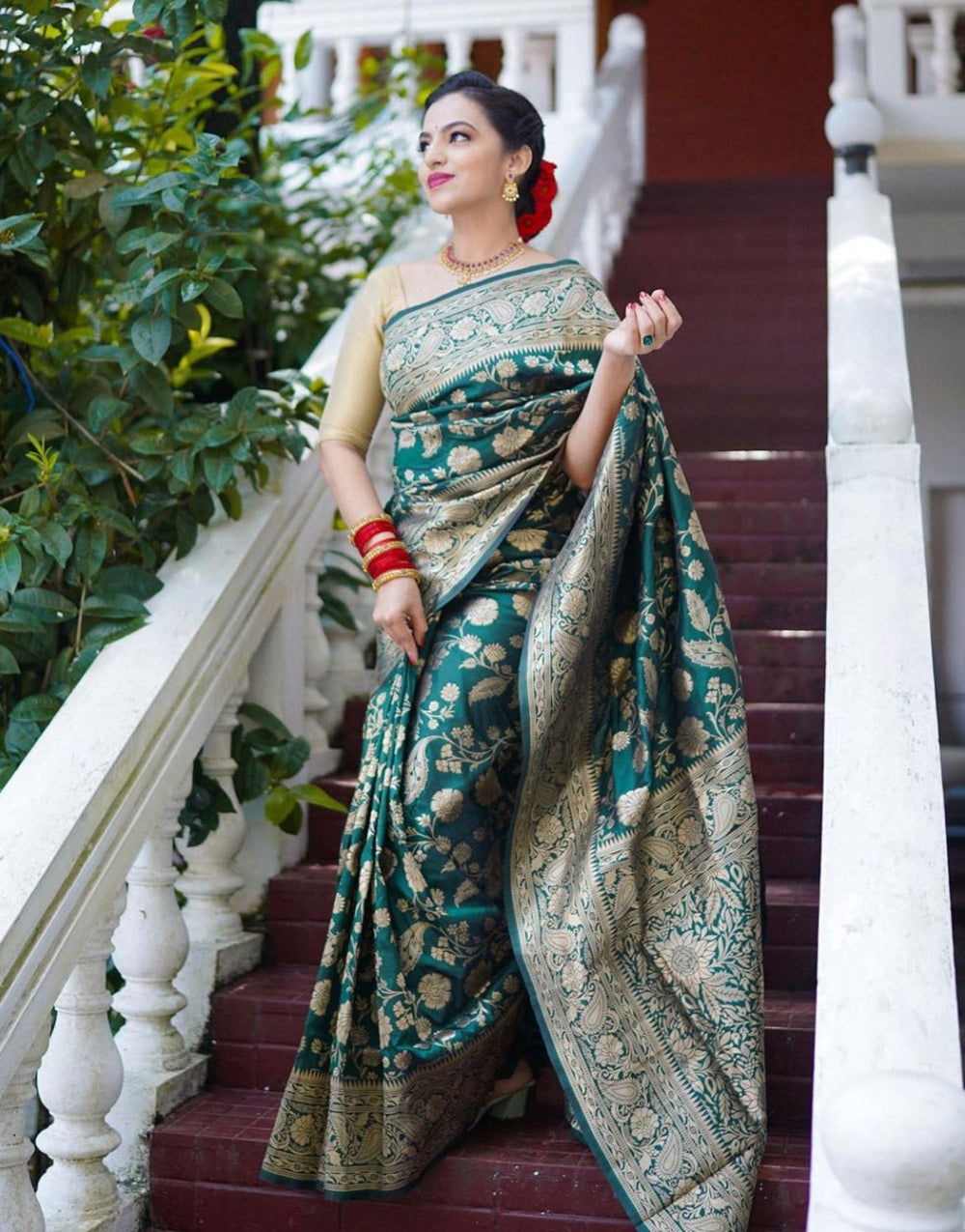 Rama Green Banarasi Silk Saree With Zari Weaving Work