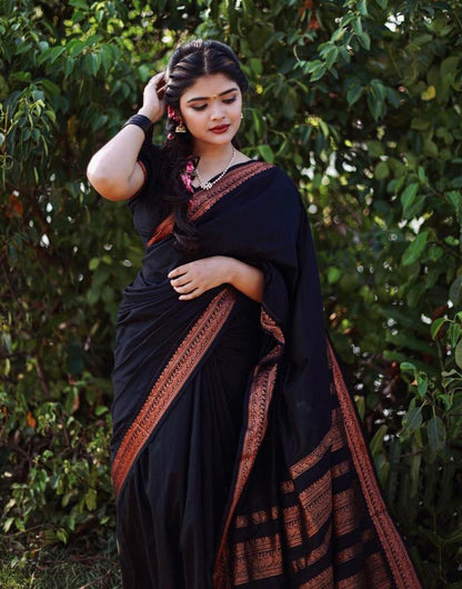 Black Banarasi Silk Saree With Zari Weaving Work