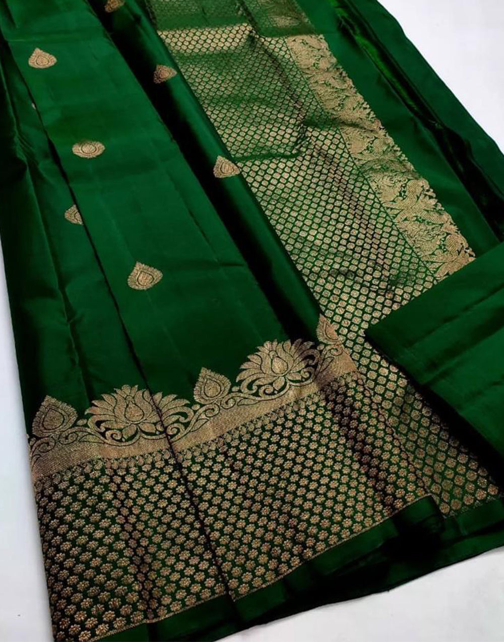 Dark Green  Banarasi Soft Silk Saree With Zari Weaving Work