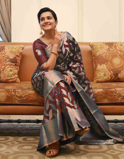 Brown Kanjivaram Silk Saree With Weaving Work