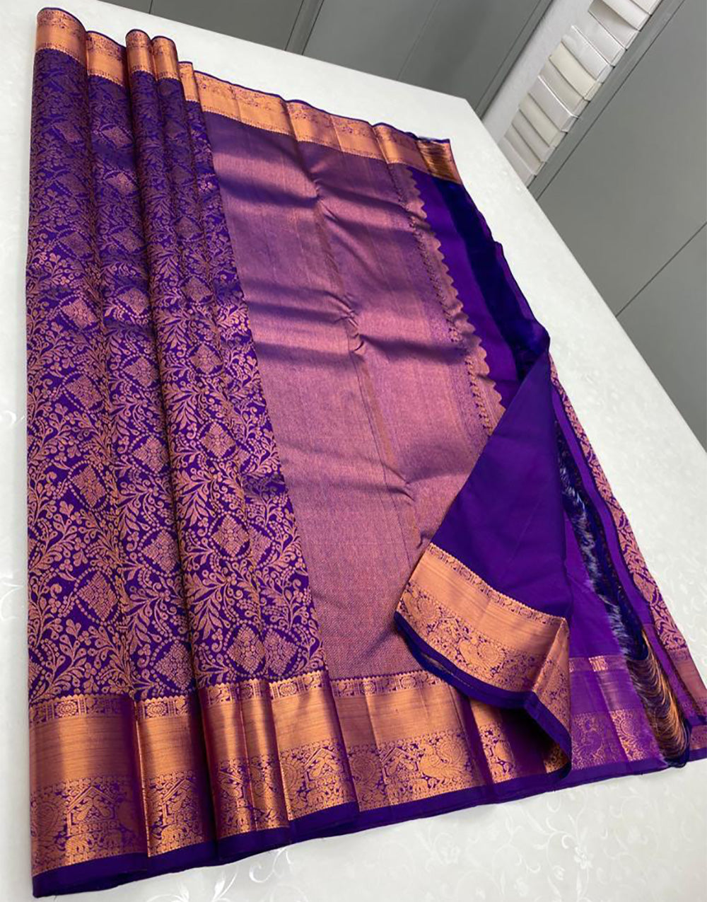 Blue & Pink Kanjivaram Silk Saree With Weaving Work