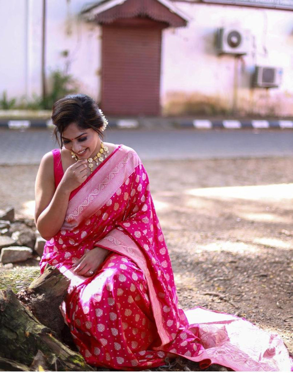 Pink Banarasi Silk Saree With Silver Zari Weaving Work