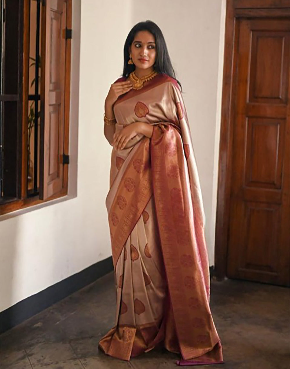 Blushing peach Banarasi Soft Silk Saree With Weaving Work