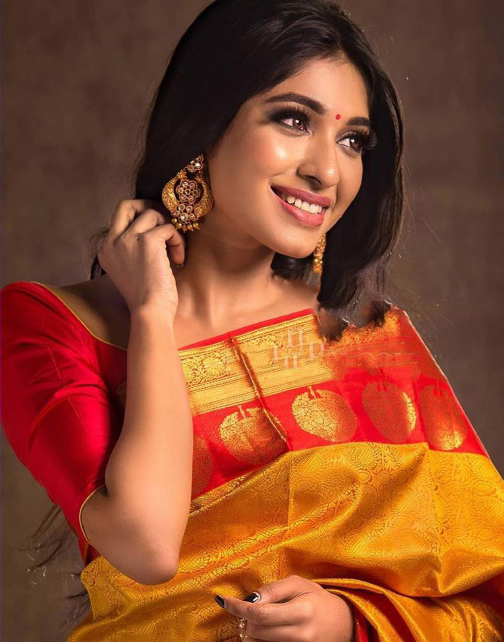 Yellow & Red Banarasi Silk Saree With Zari Weaving Work