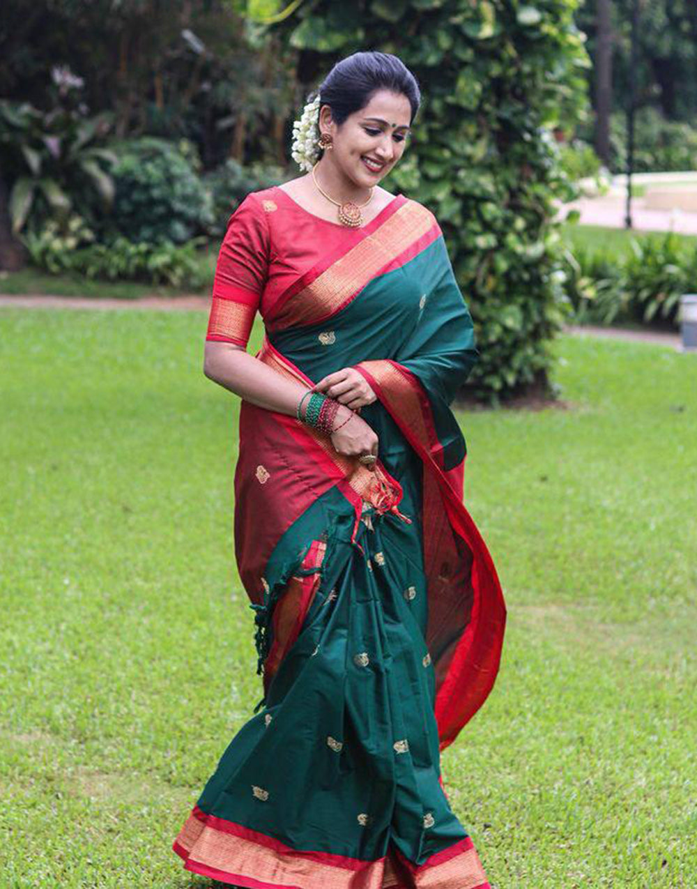 Green & Red Banarasi Silk Saree With Zari Weaving Work