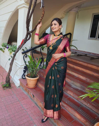 Dark Green Banarasi Silk Saree With Zari Weaving Work