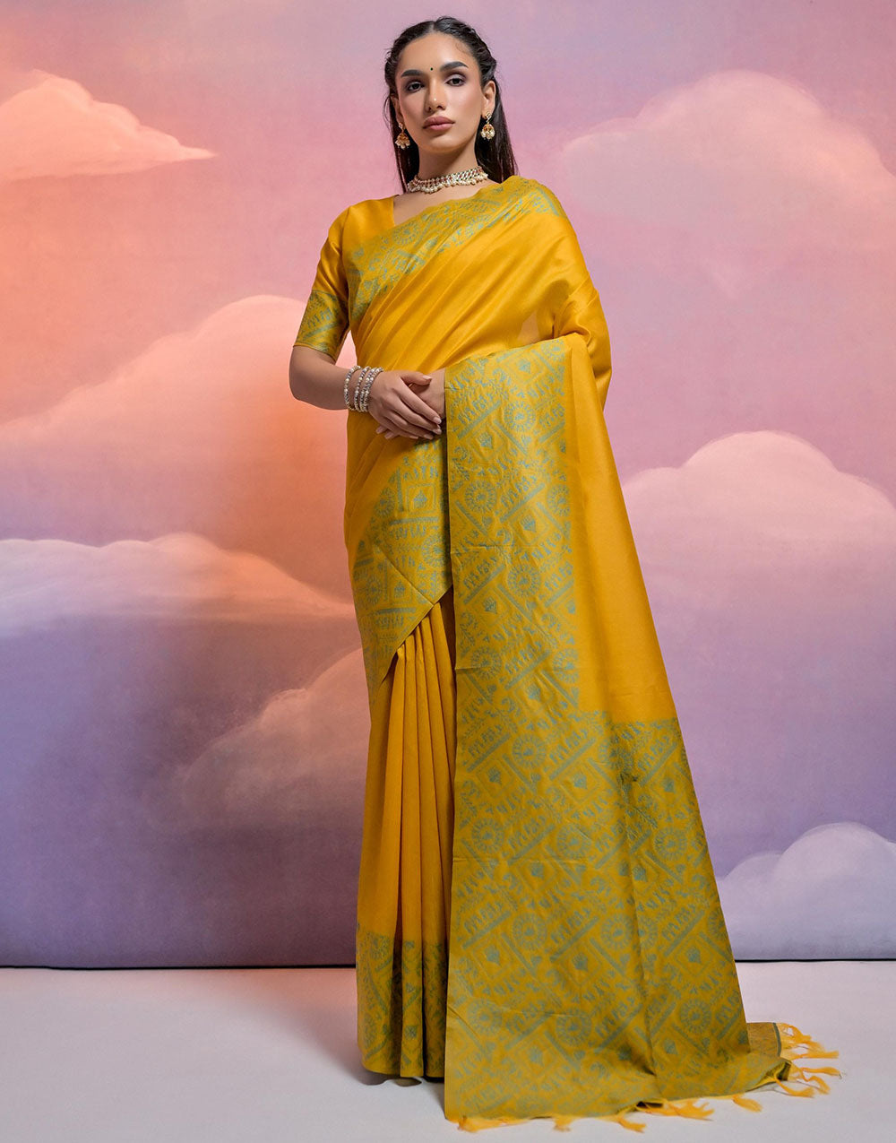 Yellow Handloom Raw Silk Saree With Weaving Work