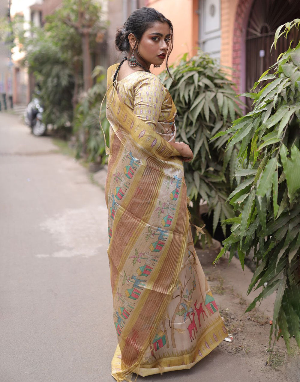 Light Yellow Tussar Silk Saree With Digital Printed Work