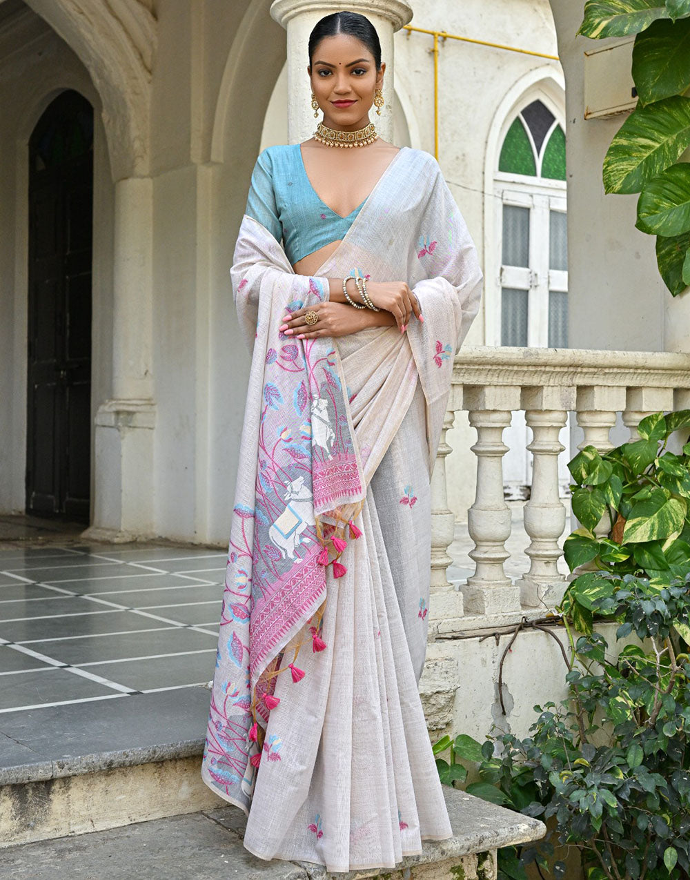 Off White & Pink Soft Muga Silk Saree With Floral Weaving Work