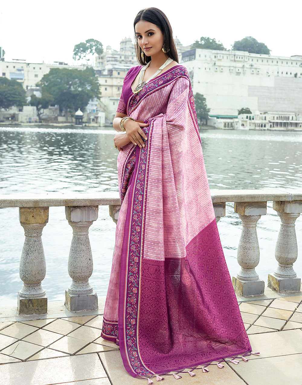 Pink Soft Silk Saree With Weaving Work