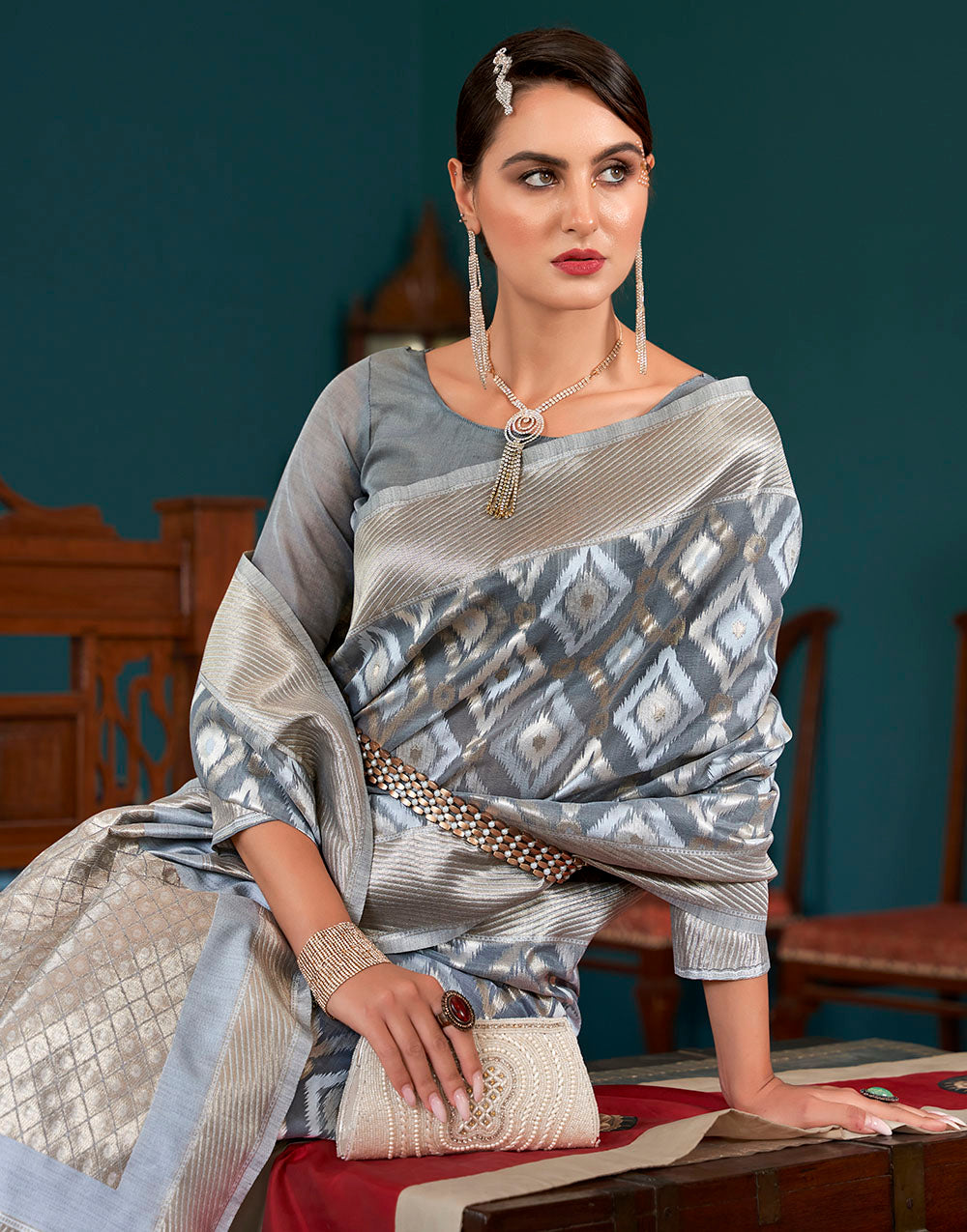 Grey Linen Saree With Zari Weaving Work