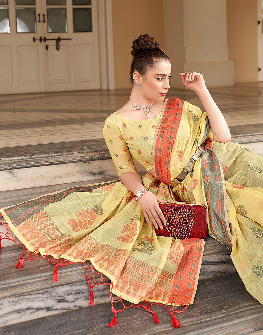 Yellow Linen Saree With Printed Work