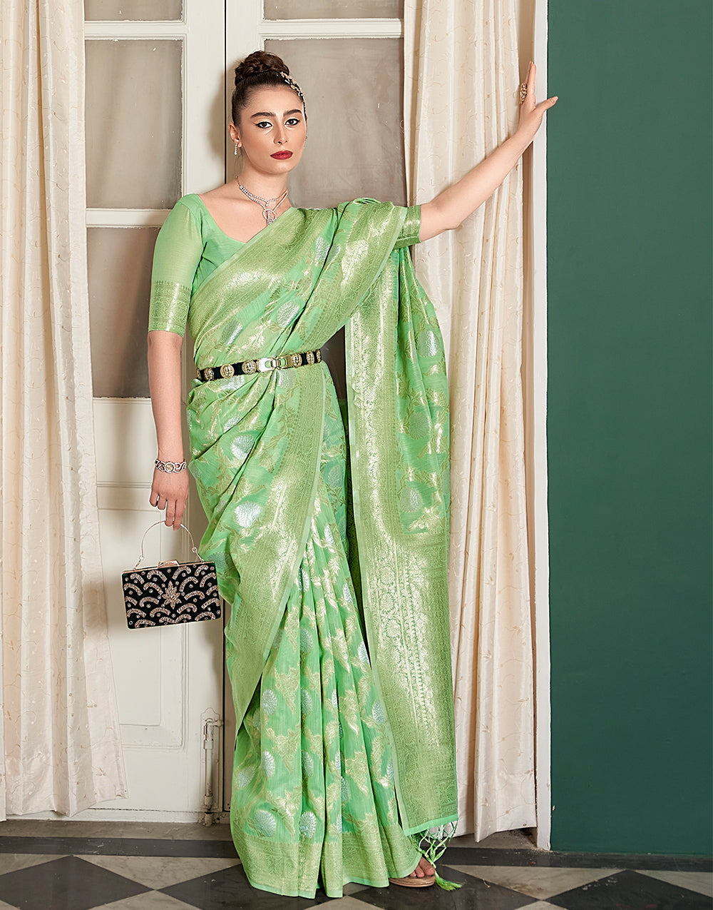 Pista Green Banarasi Silk Saree With Weaving Work