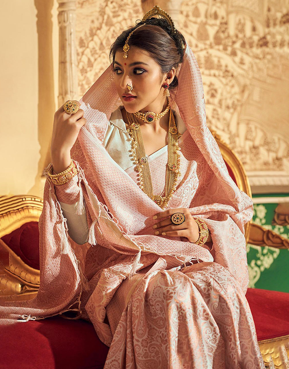 Rose Gold White Soft Handloom Silk Saree With Zari Weaving Work