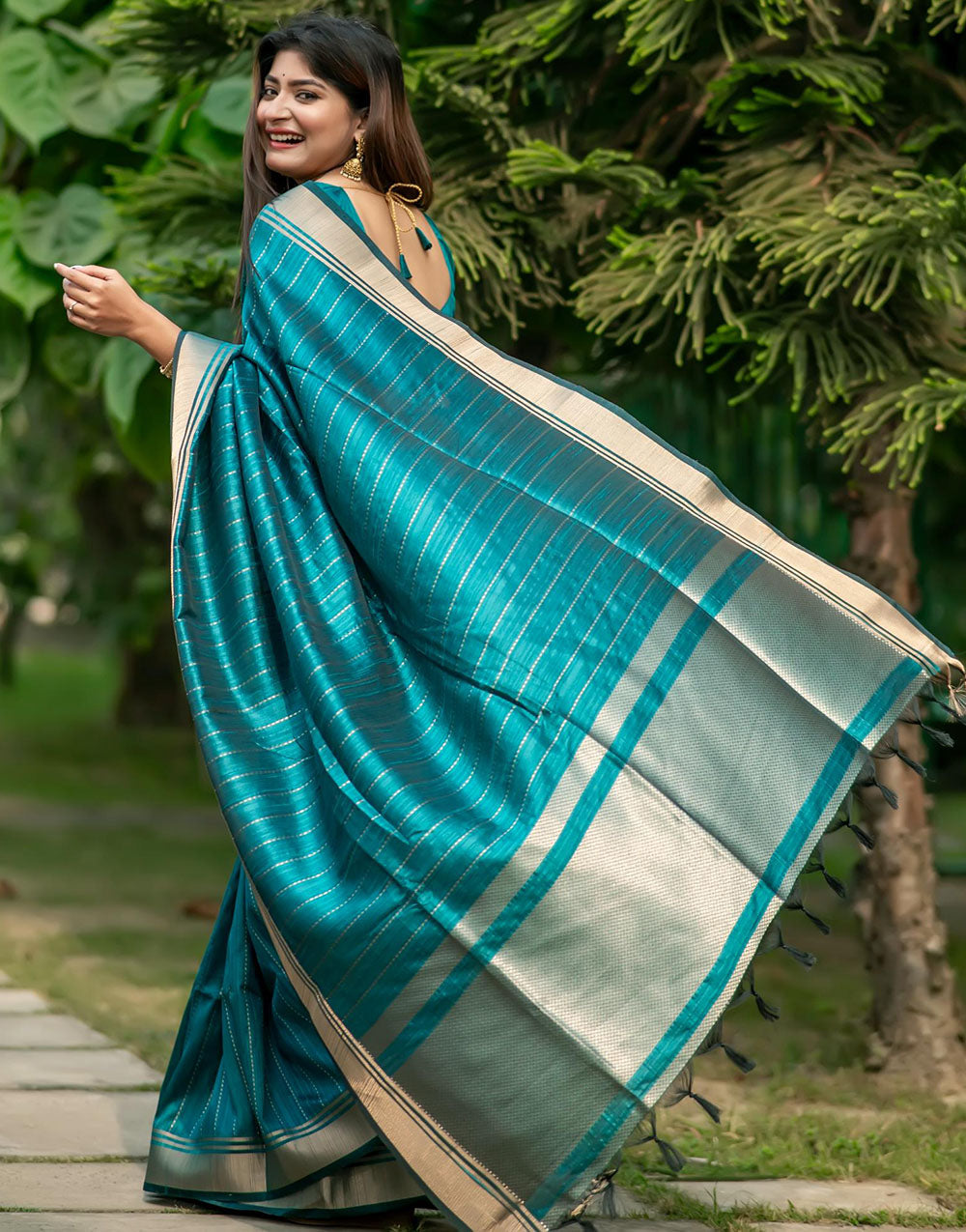 Firozi Soft Banarasi Raw Silk Saree With Zari Lining Weaving Work