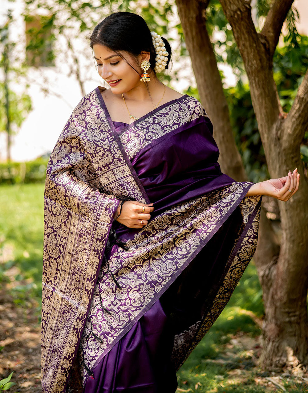 Purple Handloom Raw Silk Saree With Weaving Work