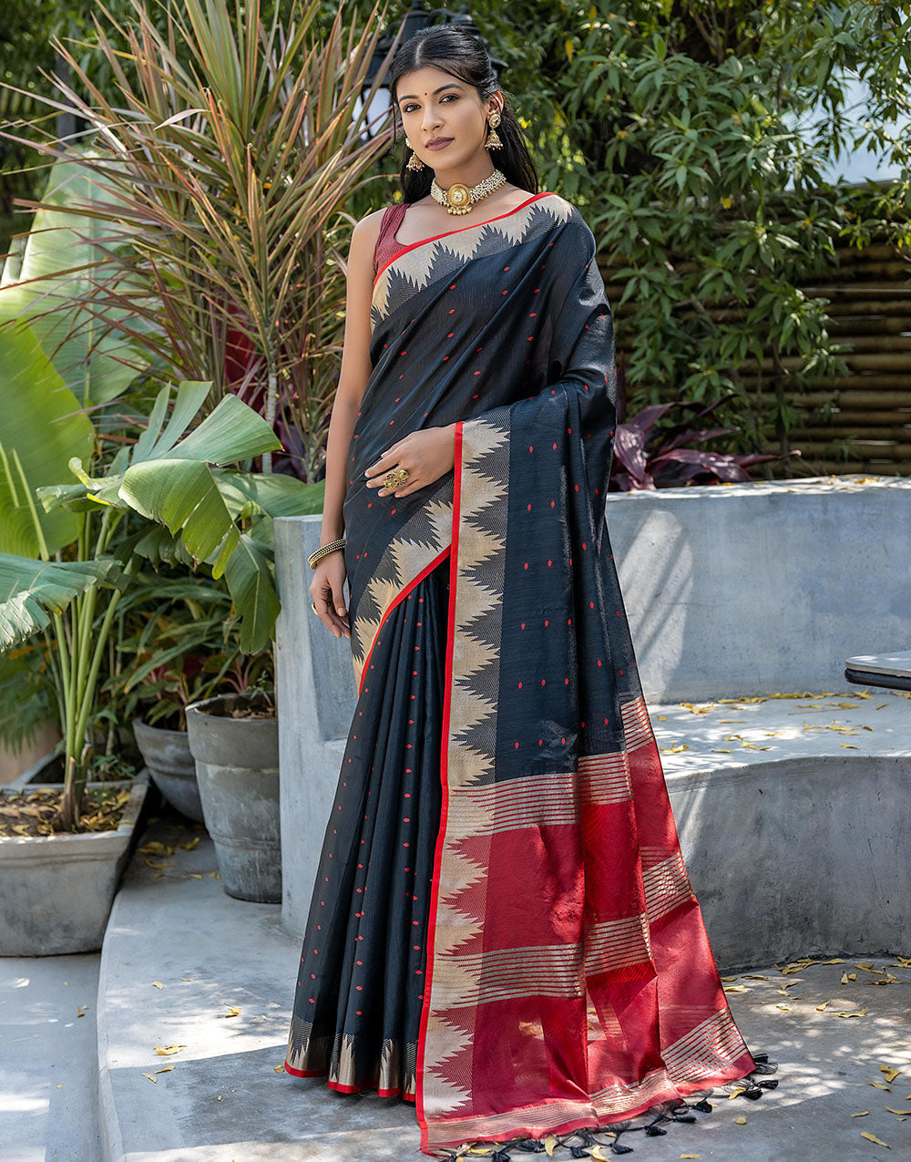 Black Tussar Silk Saree With Weaving Work