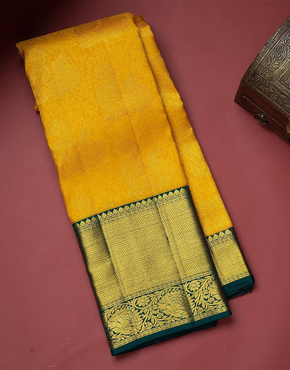 Yellow Soft Lichi Silk Saree With Rich Pallu