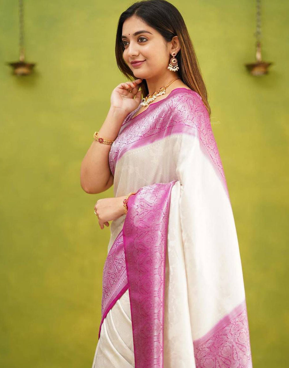 White Soft Lichi Silk Saree With Zari Weaving Border