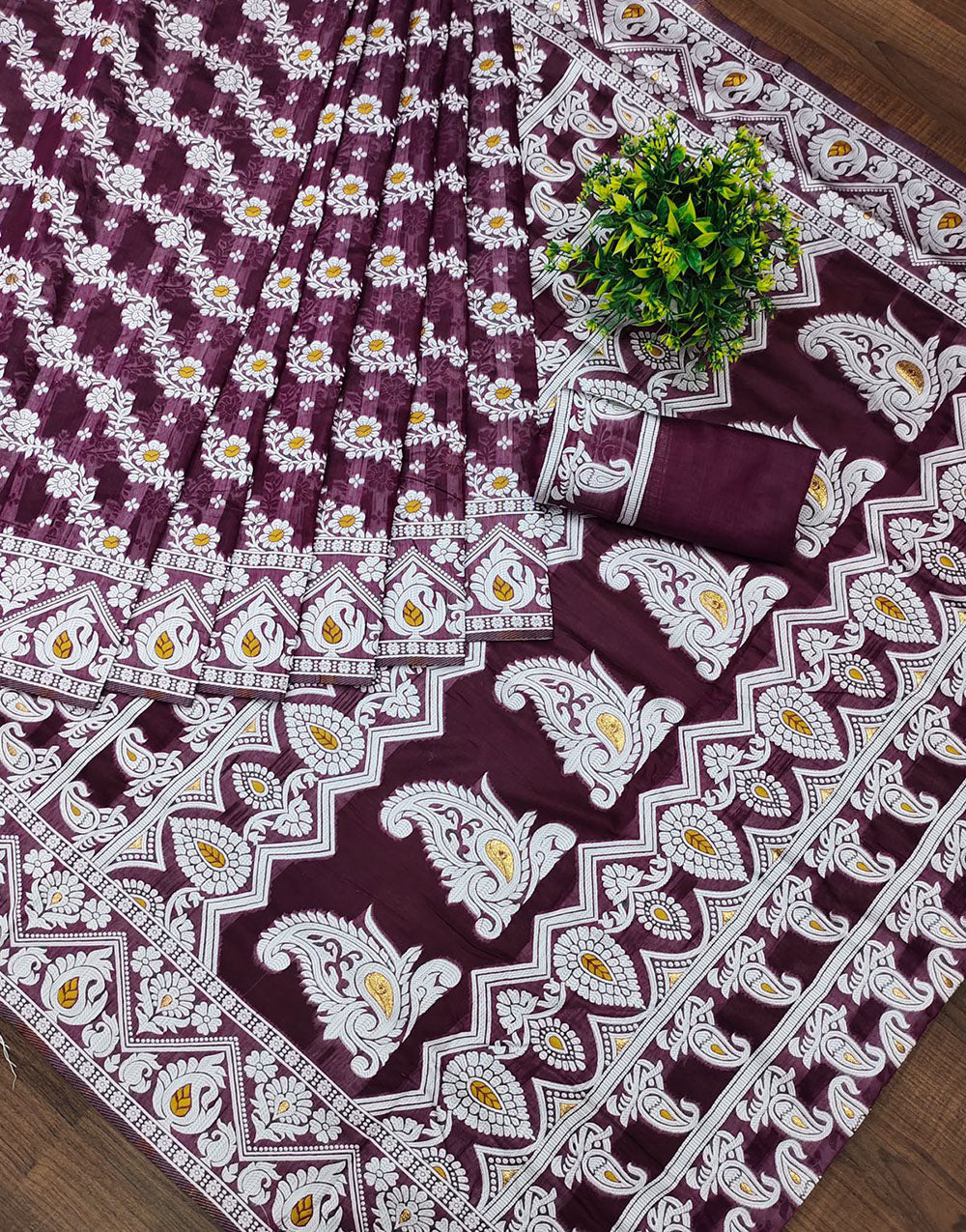 Wine Cotton Saree With Zari Weaving Work