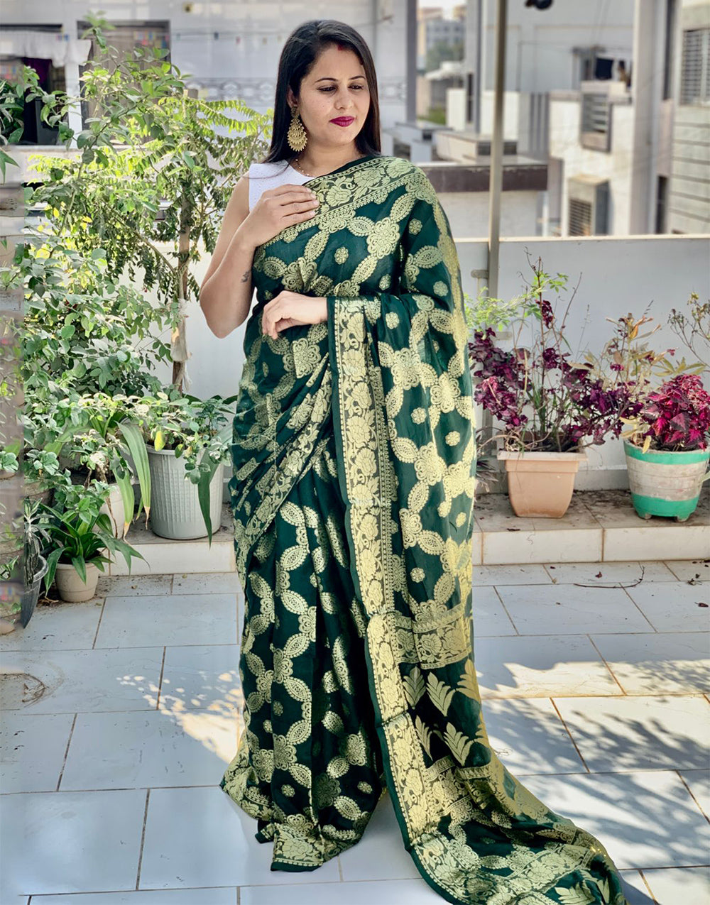 Dark Green Hand Bandhej Bandhani Saree With Zari Weaving Work