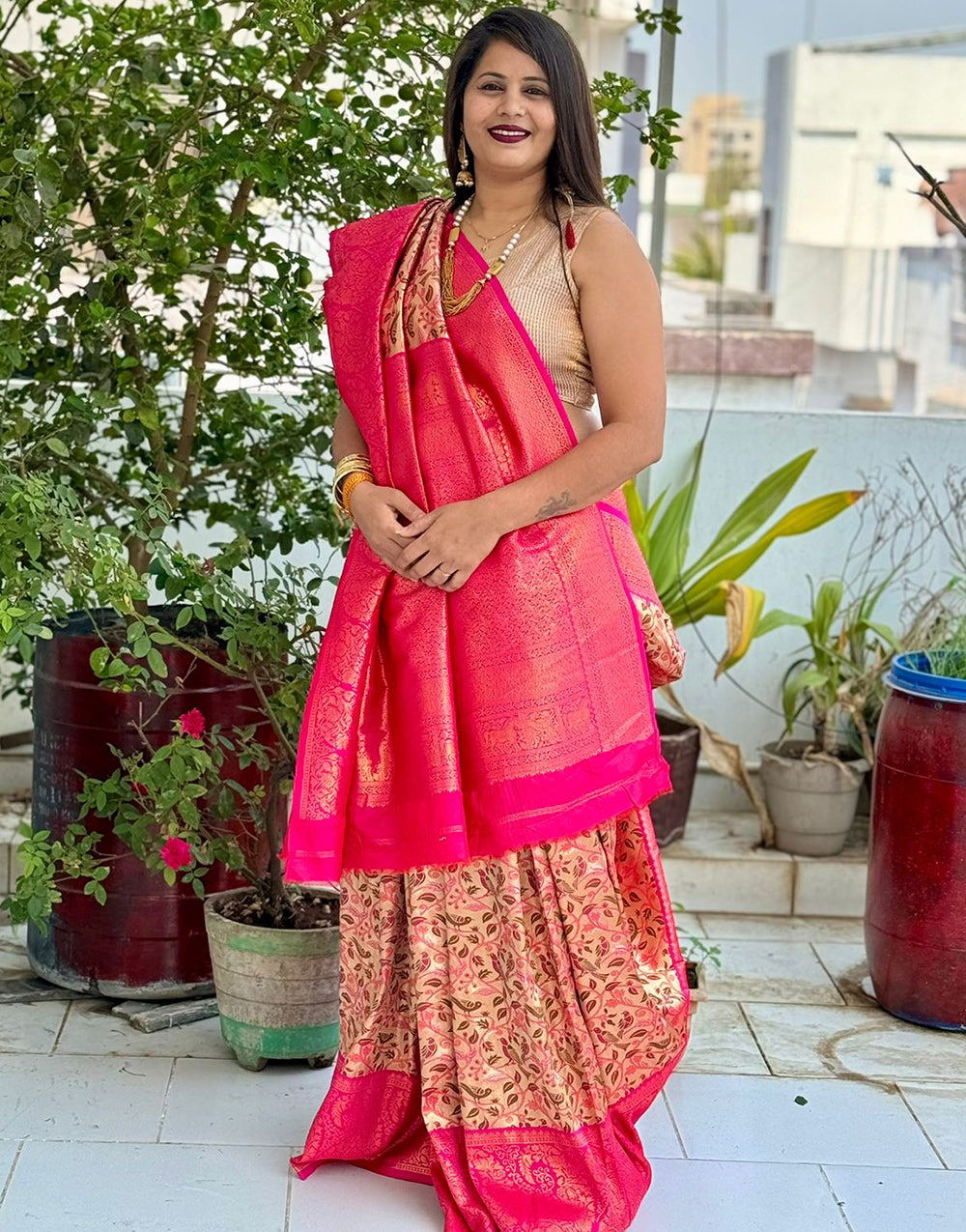 Bright Pink Kanjivaram Silk Saree With Zari Weaving Work