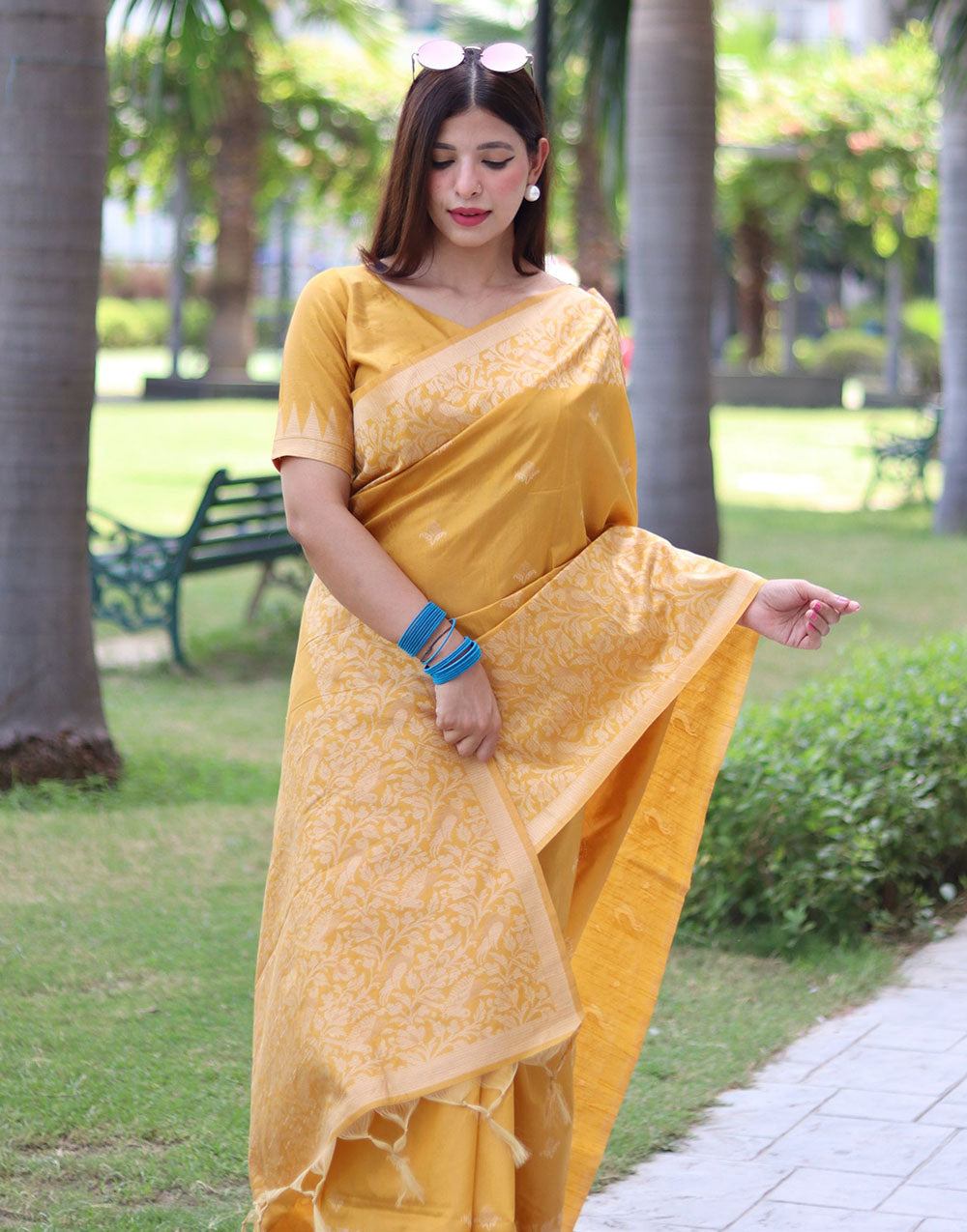 Yellow Handloom Raw Silk Saree With Weaving Butties Work