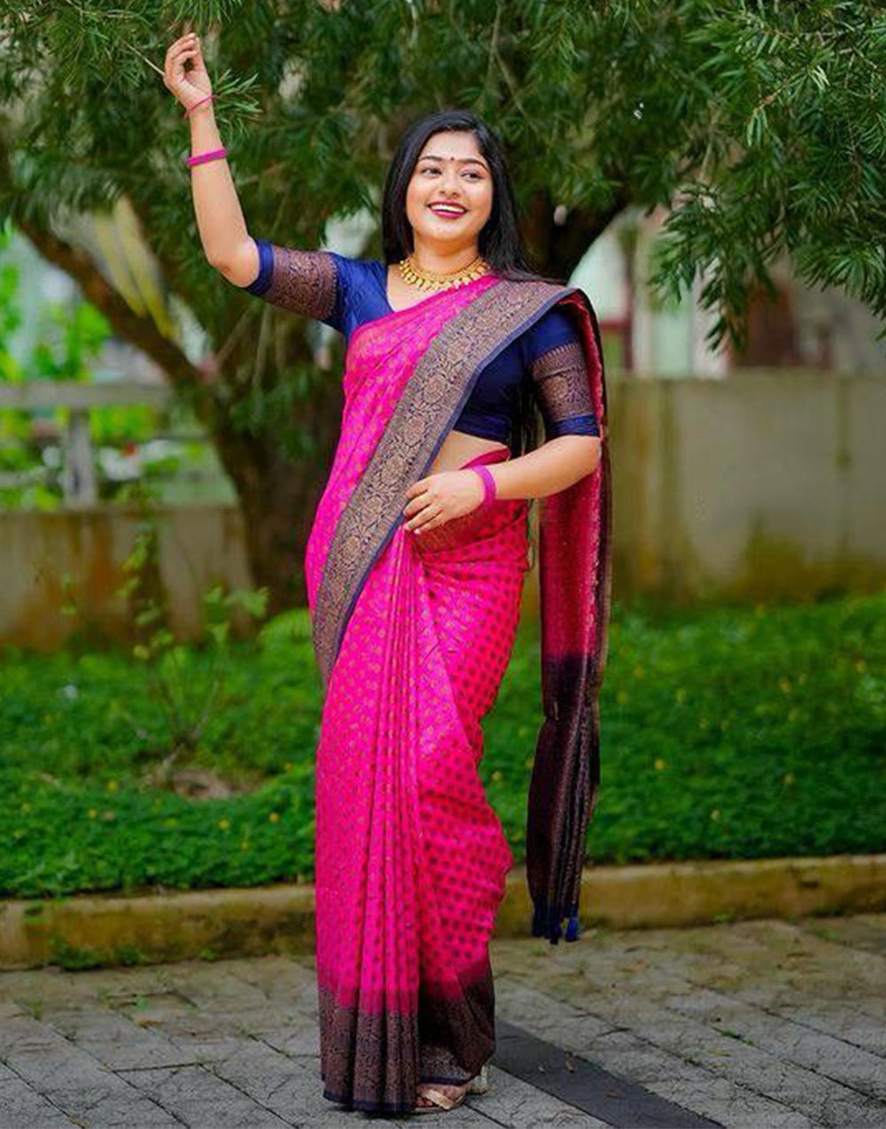 Rani Pink Soft Lichi Silk Saree With Weaving Work