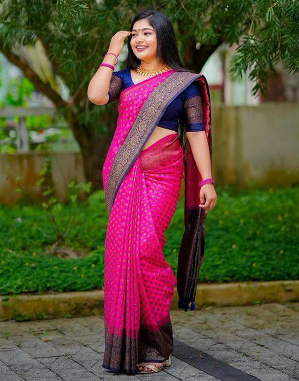 Rani Pink Soft Lichi Silk Saree With Weaving Work