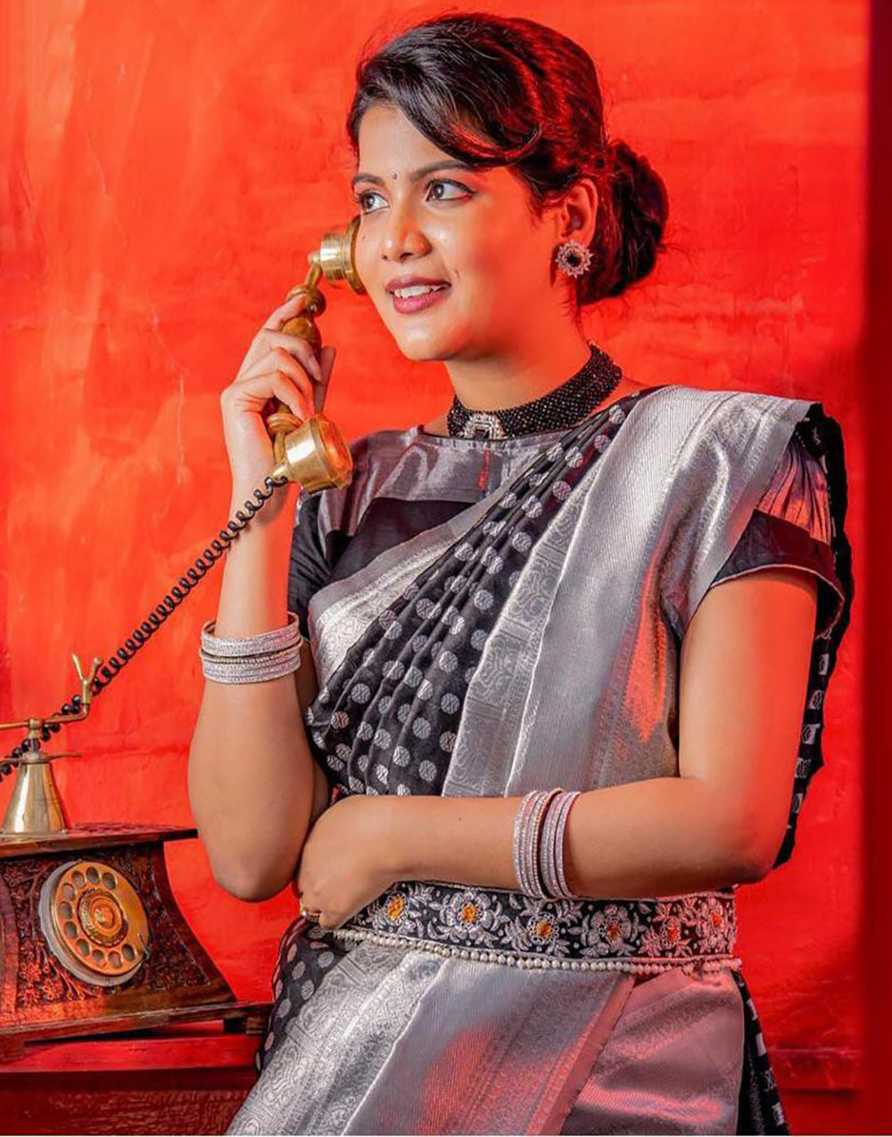 Black Soft Banarasi Silk Saree With Zari Weaving Work