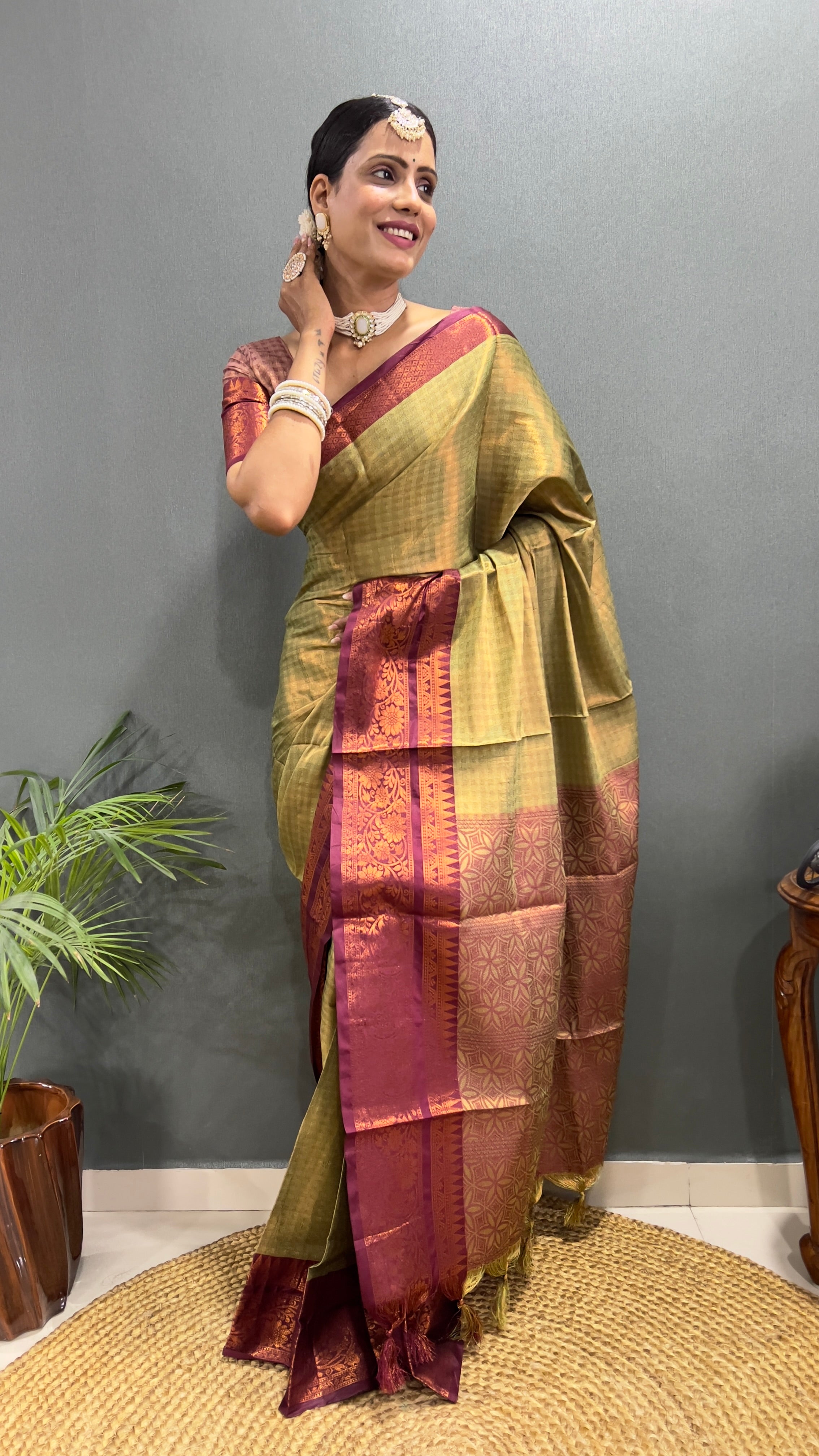 READY TO WEAR SAREE IN JUST 1. MIN