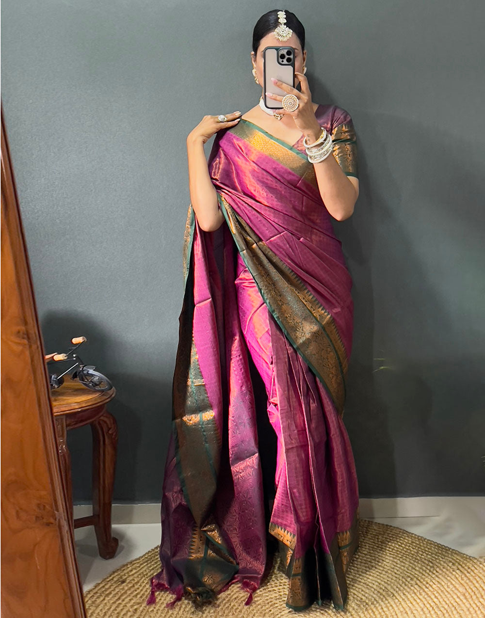 Rani Pink & Dark Green Banarasi Silk Saree With Weaving Work